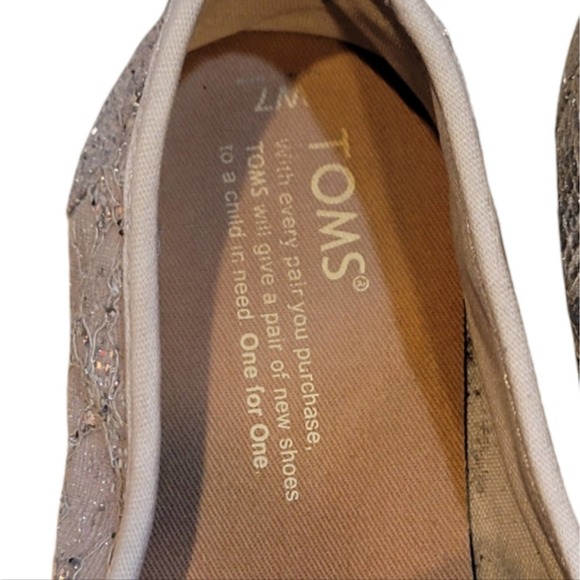 Toms Silver Floral Lace Sequin Flats Size 7 - Picture 7 of 8